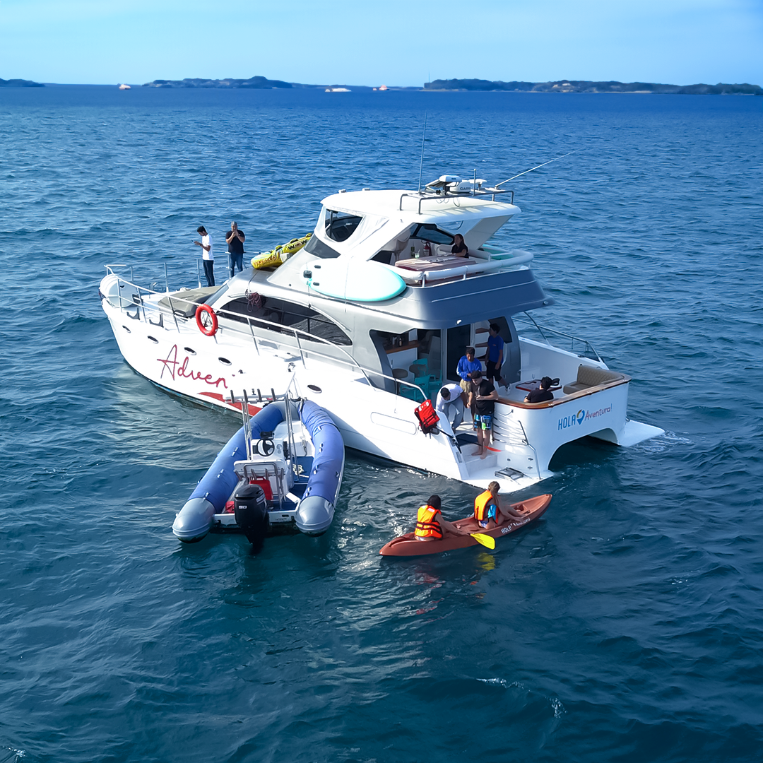 3-hour navigation tour with water games included.